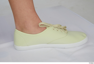 Cynthia casual foot yellow sneakers 0009.jpg